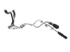 Mootoriõli väljalaskmise stuts koos torudega